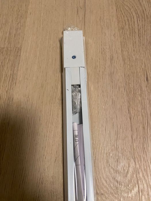 Oświetlenie szynowe: 4x reflektor plus szyna 2 m