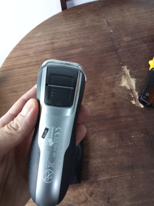 Máquina de barbear nova