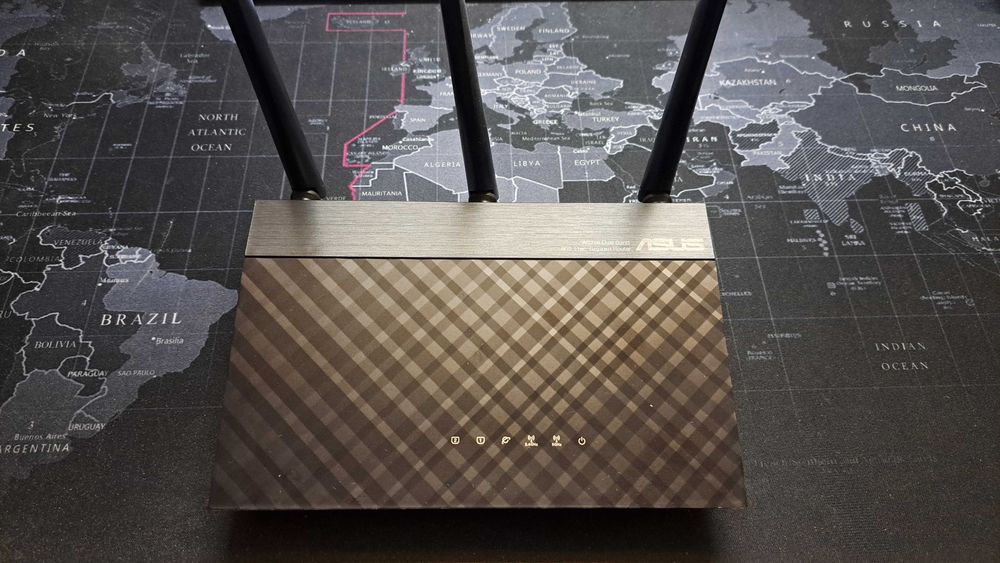 Router ASUS RT-AC53