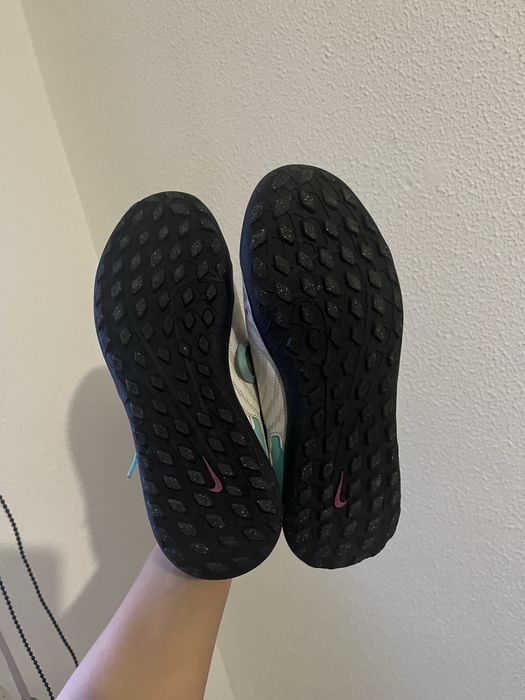 Chuteiras nike usadas 38,5