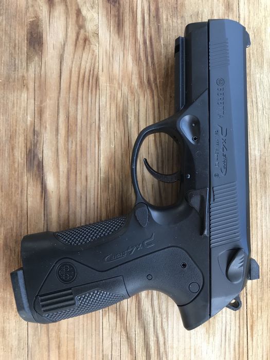 Pistolas Pressão de ar CO2 Blowback Beretta PX4 - GLOCK 17 GEN5 CHUMBOS - SwissArms PT92 METAL Automática