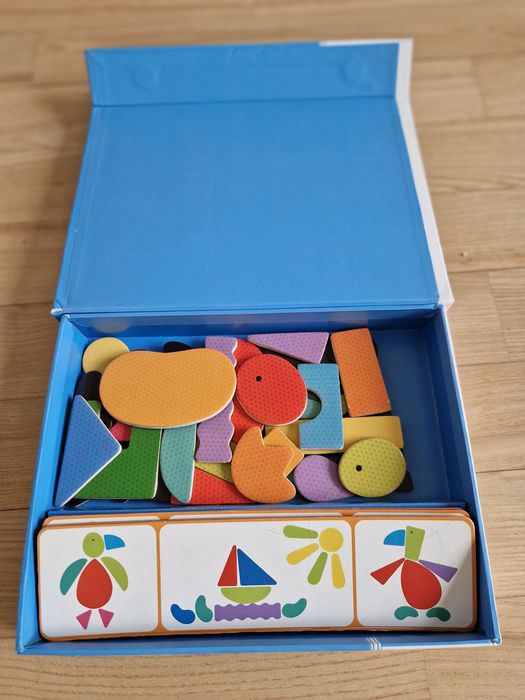 Klocki puzzle magnetyczne dla dzieci 3+
