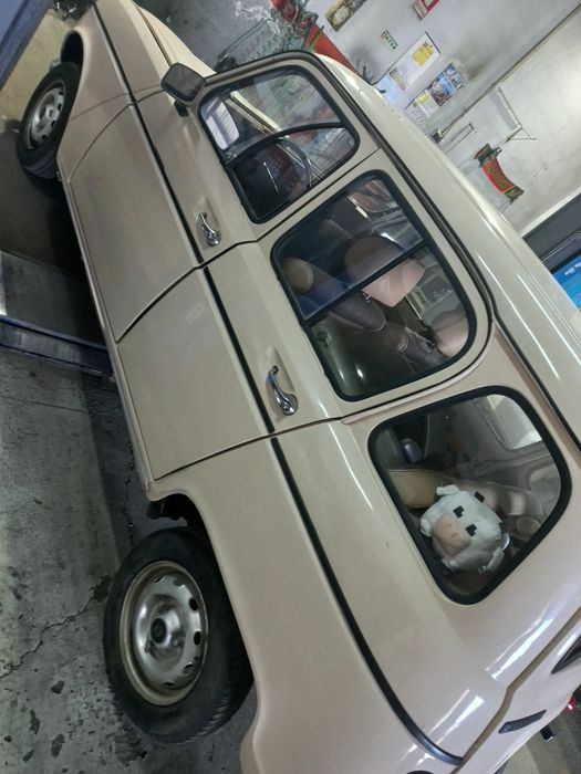 ** Renault 4 GTL **