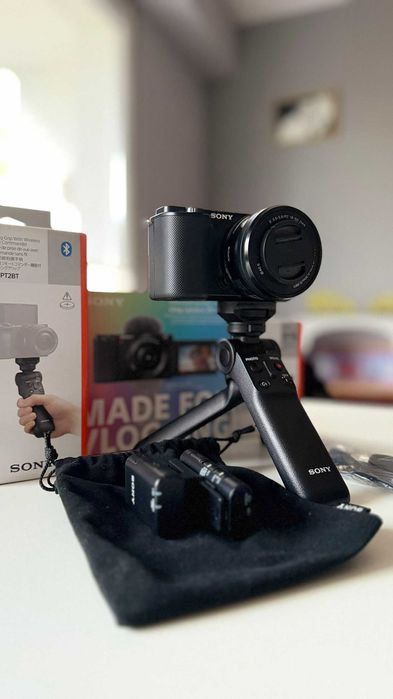 VLOG KIT Sony ZV-E10 | 16-50mm | Mikrofon W2BT | Grip | 128GB