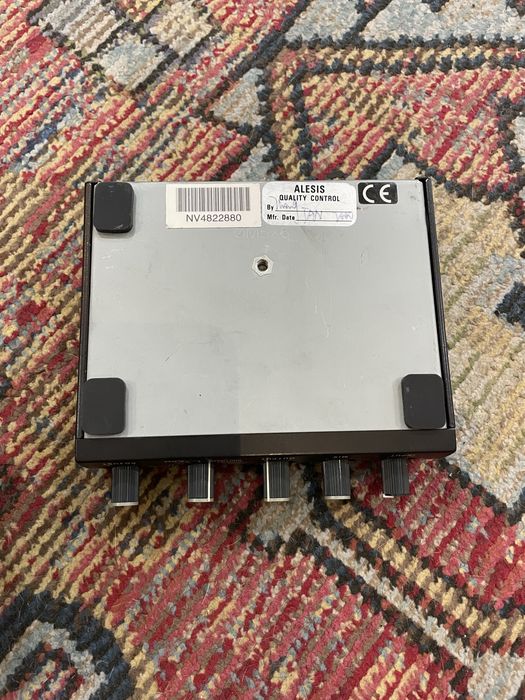 Alesis Nanoverb com PSU