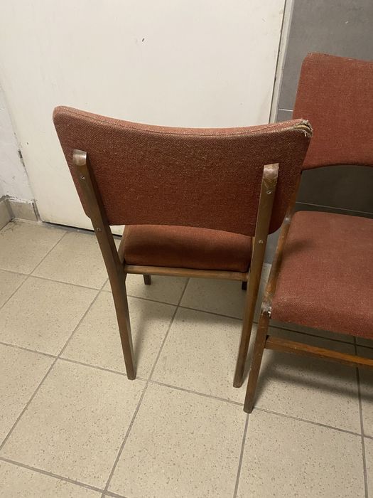 Krzesla PRL, hałas, motylek