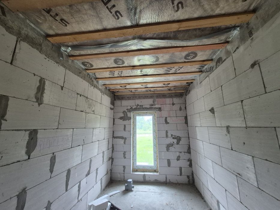 Продам будинок біля річки