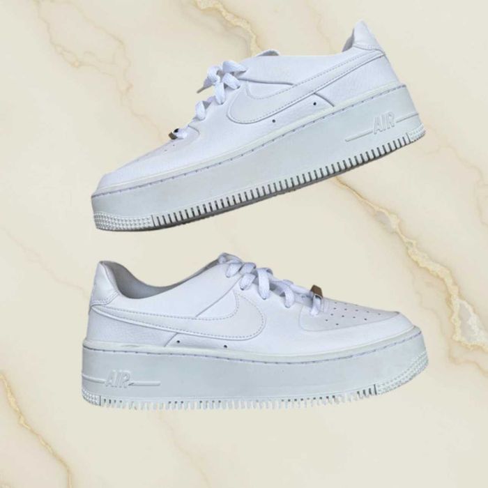 Nike Air Force 1 Sage Low damskie białe sneakersy adidasy platforma AF1 campus back to school skóra