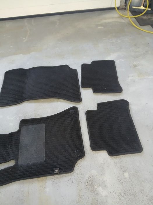 Dywaniki Mercedes w212 orginał