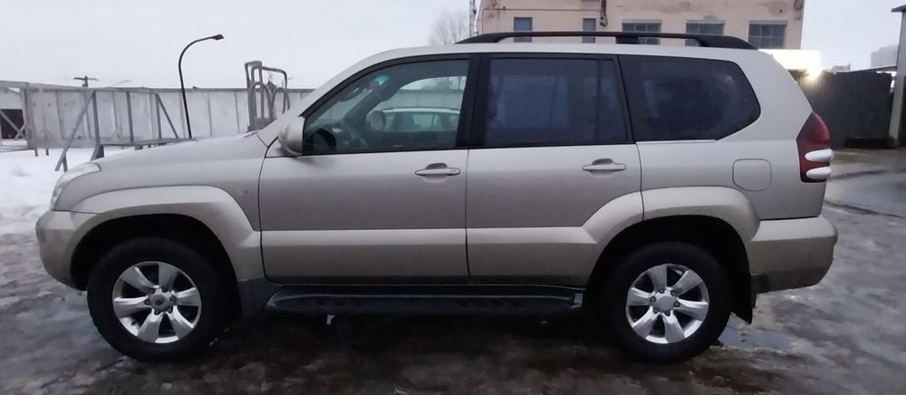 Toyota Land Cruiser Prado