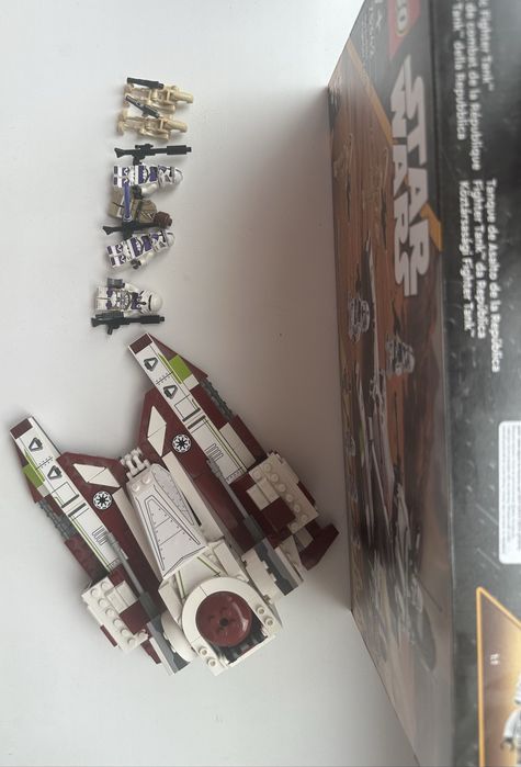 LEGO Star Wars 75342 — Republic Fighter Tank