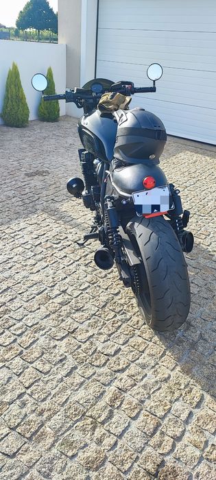 Yamaha XJR 1200.