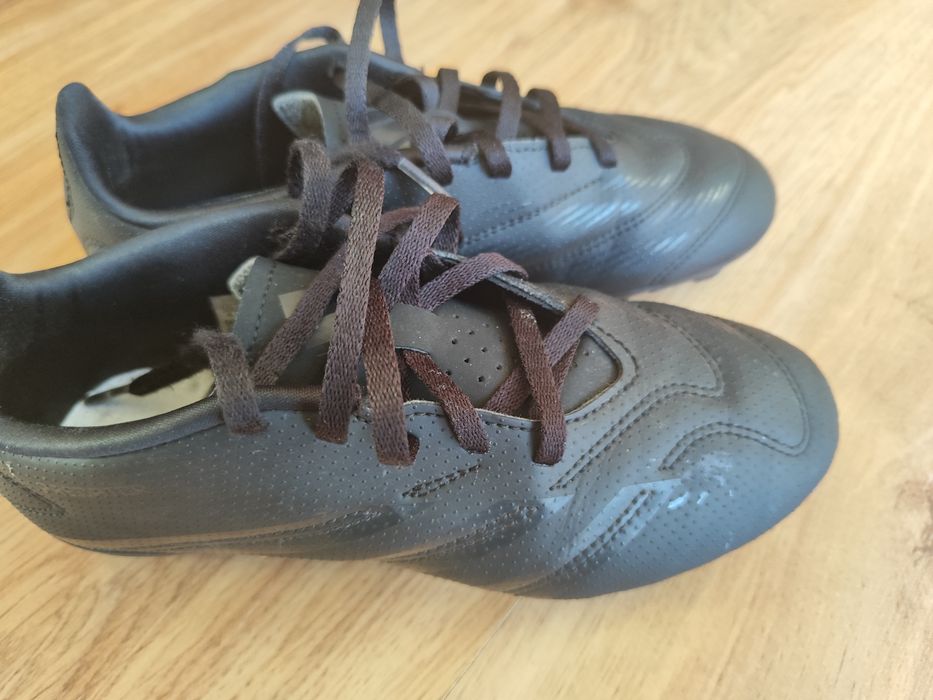 Buty piłkarskie adidas