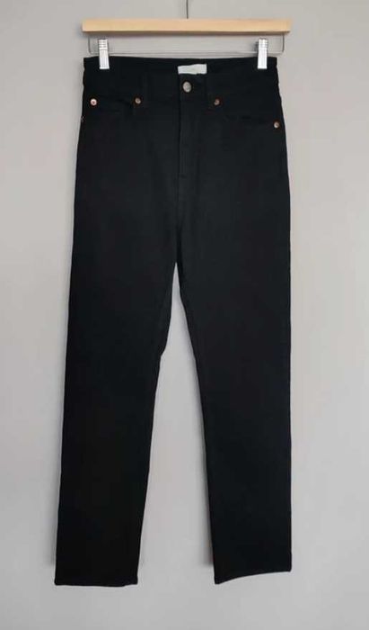 Czarne jeansy H&M z wysokim stanem