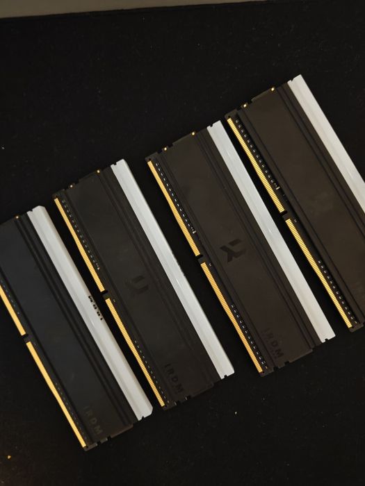 GOODRAM IRDM RGB 2x8GB DDR4 3600MHz 18cl