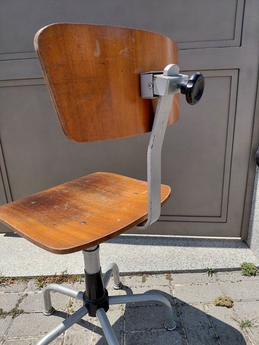 Cadeira de confecção e costura