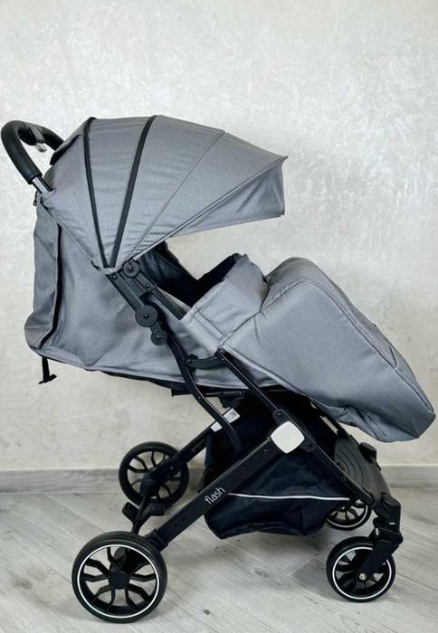 Прогулянковий візок для дитини прогулочная коляска bambi