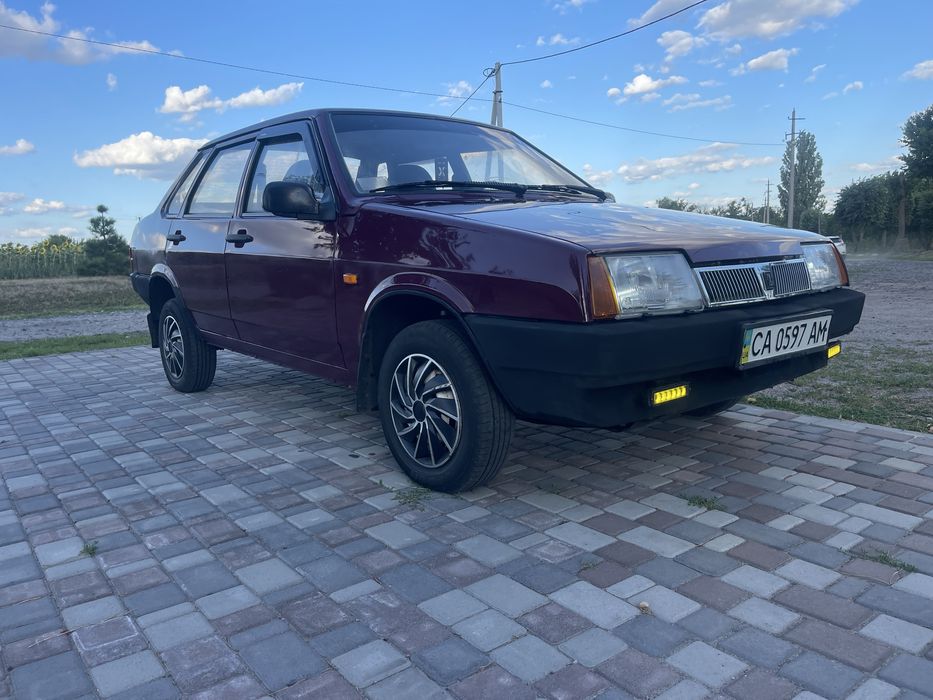 Автомобіль ВАЗ 21099
