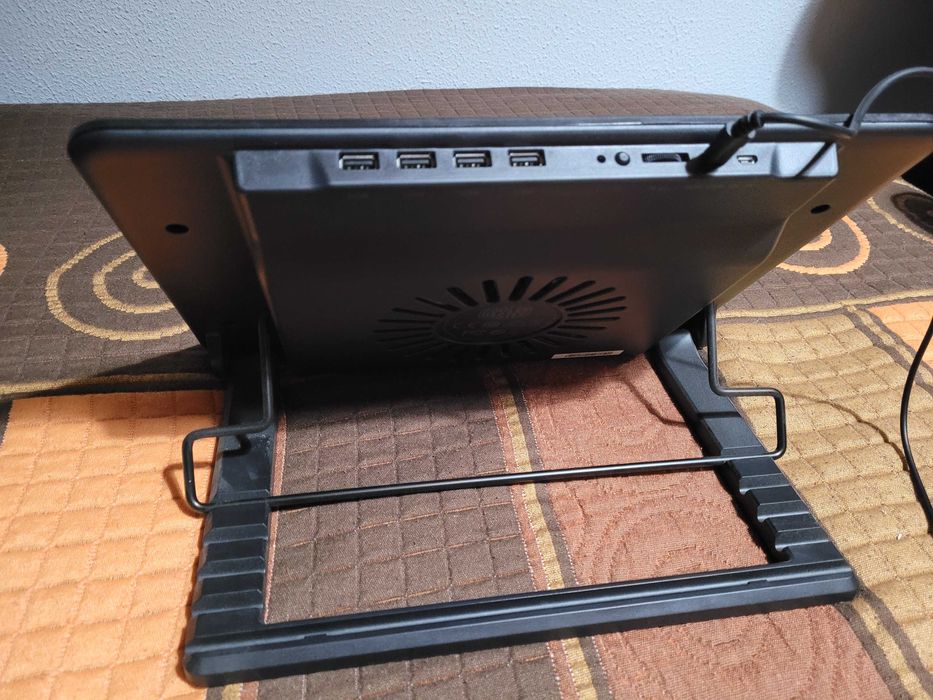 Base de Refrigeração Ergostand IV 4xUSB 17" (Preto) - COOLER MASTER