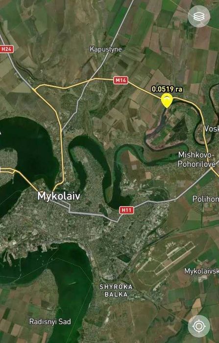 Дачний будинок з участком