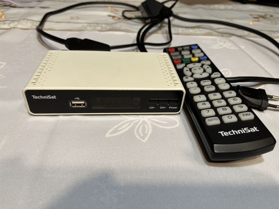 Sony Bravia LCD 42’+ dekoder