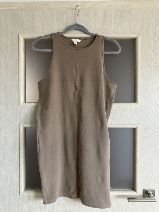 sukienka mini bez rekawow na ramiaczka h&m bezowa prazkowana