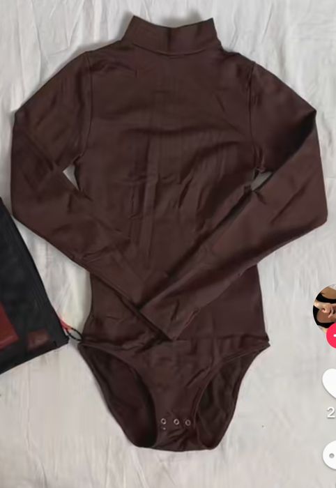 Боді жіноче коричневий