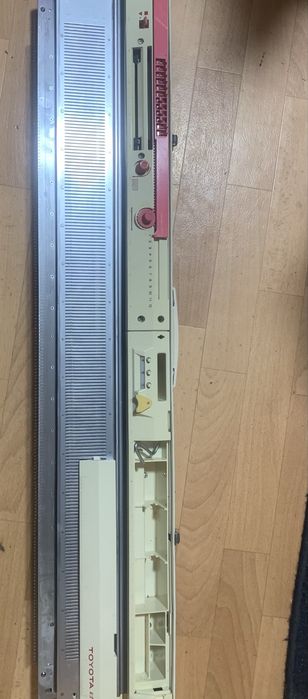 Вязальная машина Toyota KS-858  игольница (машина)