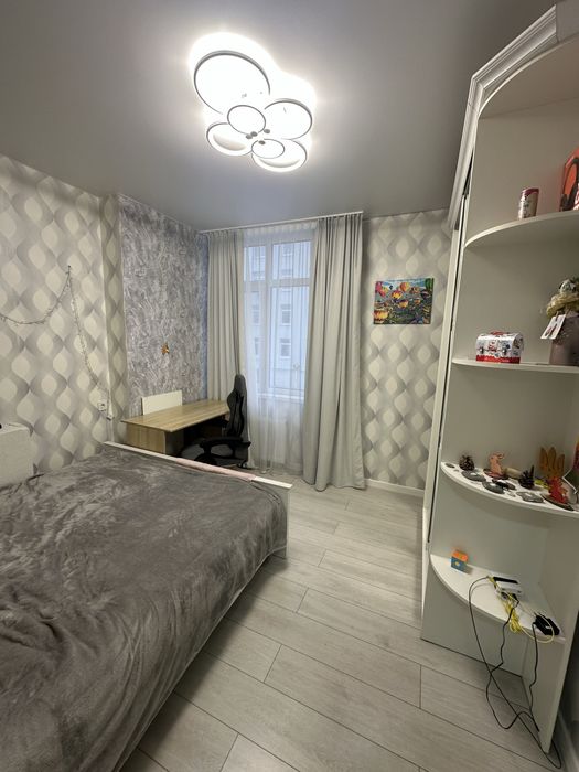 Продається 2 кімнатна  Новий будинок