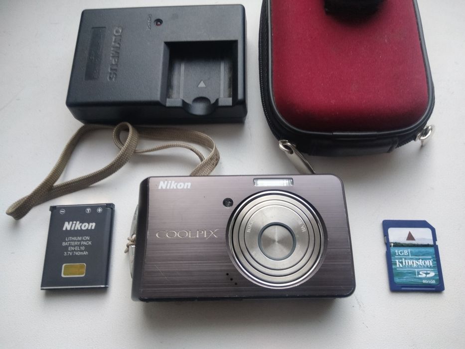 Фотоапарат Nikon coolpix s 520.