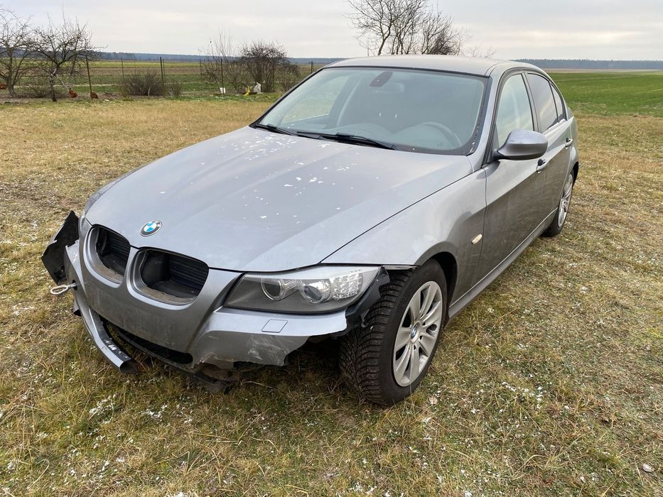BMW Seria 3 BMW e90 320d zadbane