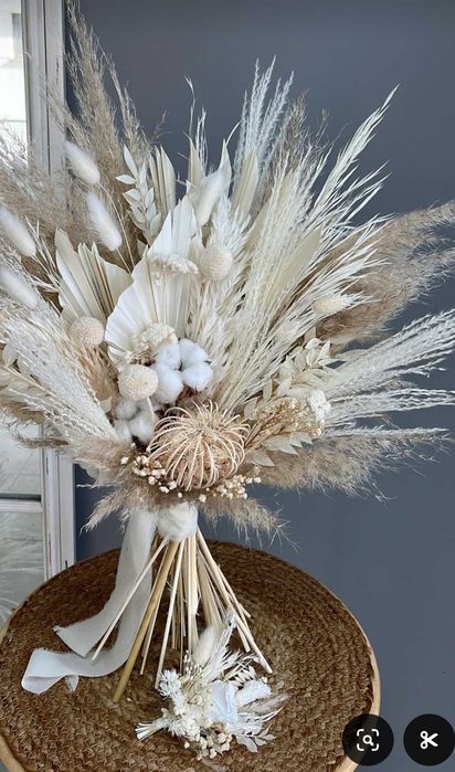Bukiet ślubny z suszonych roślin