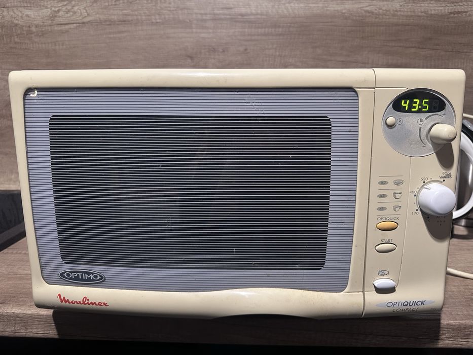 Kuchenka mikrofalowa Moulinex