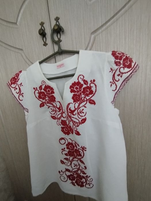 Вишиванка жіноча