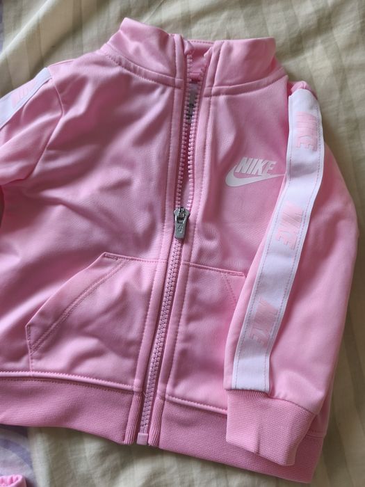 Conjunto Nike criança. 12 meses
