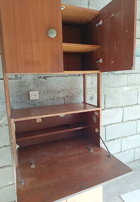 Secretária/Escrivaninha em madeira