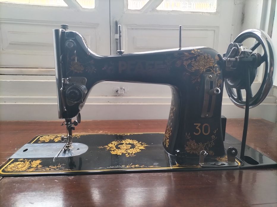 Máquina de Costura Antiga Pfaff 30, Séc. XX