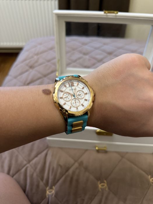 Годинник Guess часы