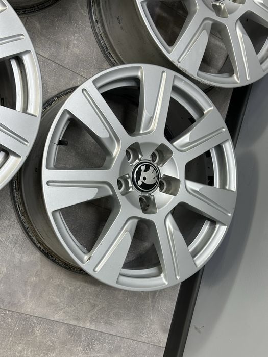 Ковані оригінальні диски Audi, Skoda, Volkswagen 5х112 7.5J R17