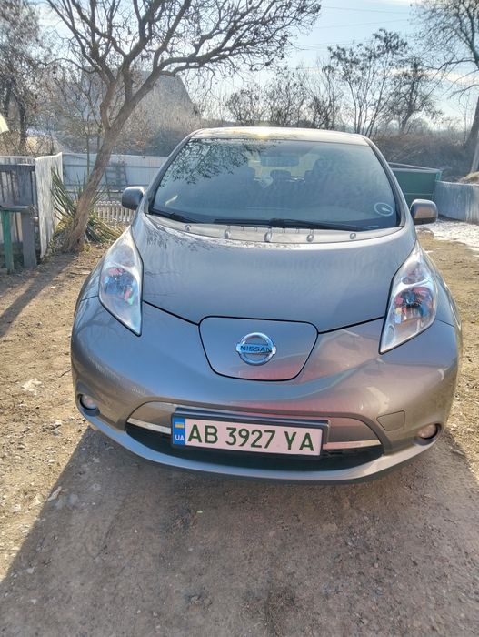 Ніссан ліф 2013 р