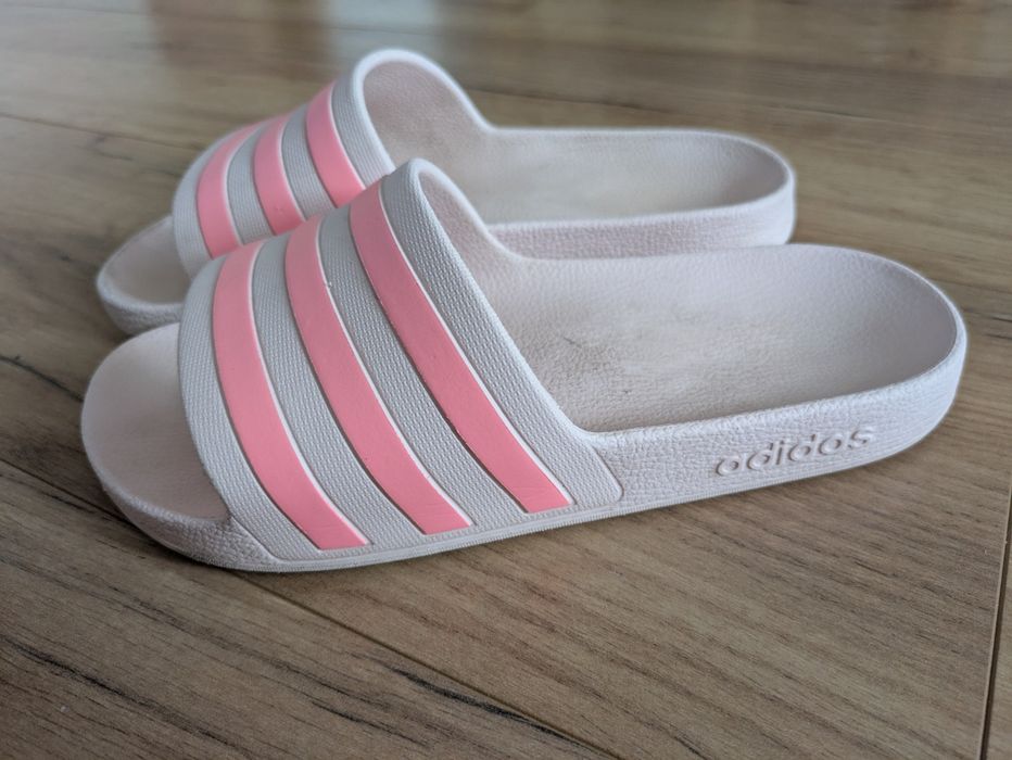 Klapki adidas różowe - rozm. 37, używane