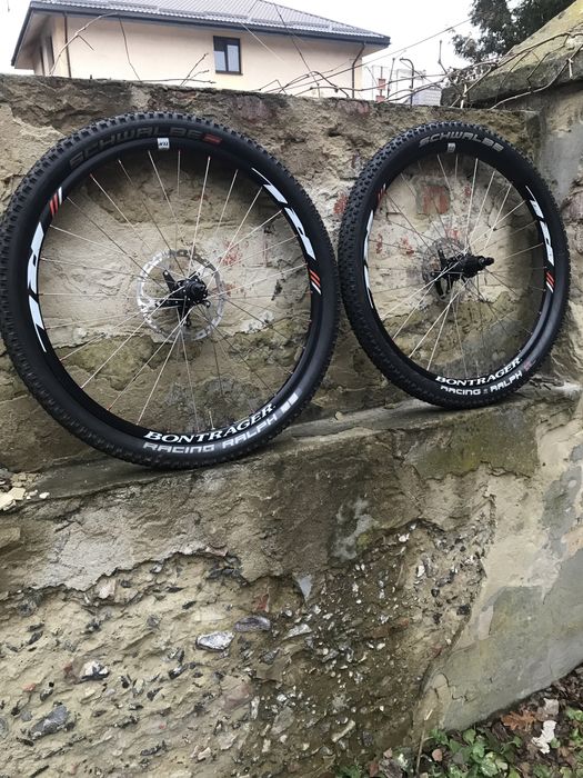 Лайтові колеса Bontrager RL Schwalbe Racing Ralph EVO TL 26“