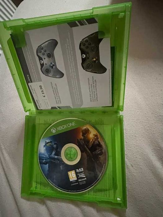 Xbox one halo 5 gra w stanie bdb bez wad kompletna Xbox