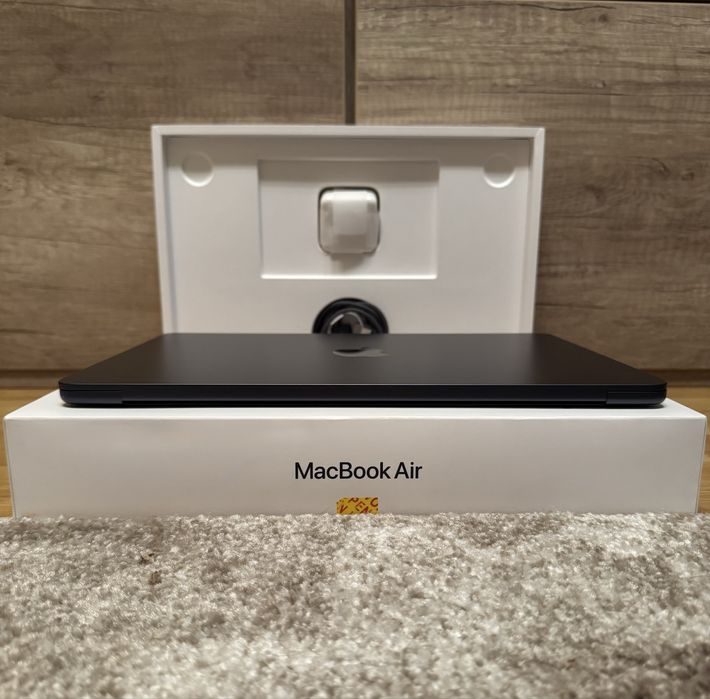 MacBook air 13.6 m2 8/512 2023