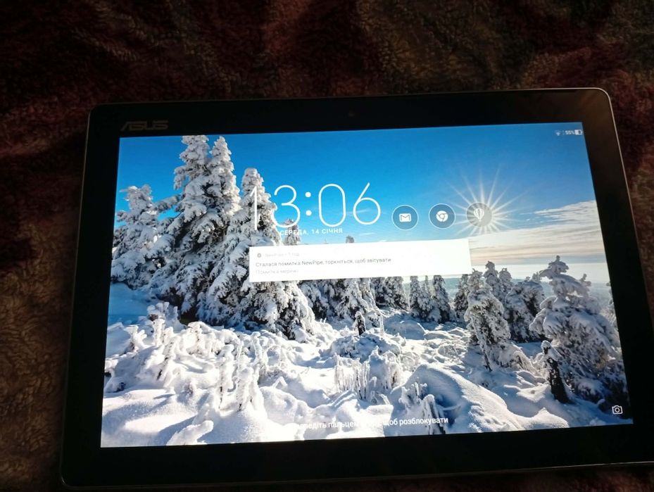 Планшет асус в  гарному стані