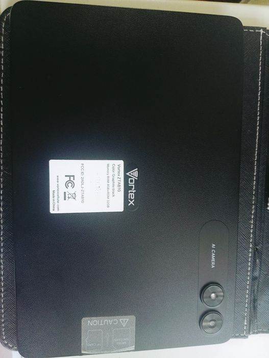 Продам планшет 10" Vortex.