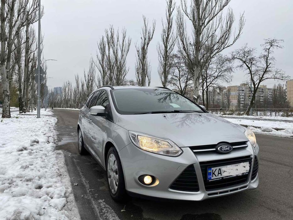 Форд фокус універсал