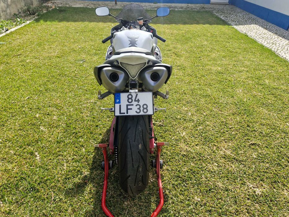 Yamaha YZF-R1 2011