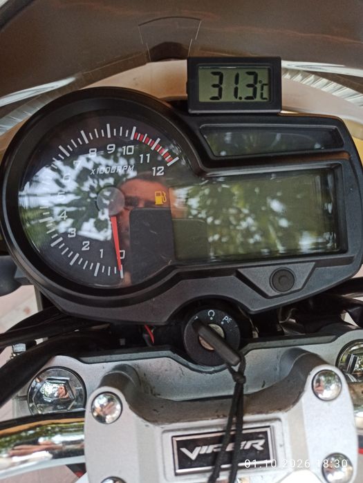 Viper zs200a Білий Лебідь.