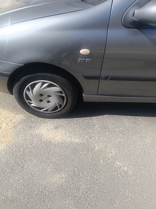 Carro Fiat pálio